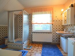 Cozy Apartment in Neumagen-Dhron near Lake Mosel with Garden