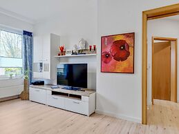 Spacious Apartment With Private Terrace