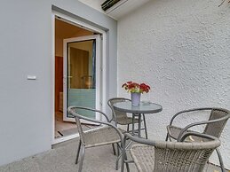 Spacious Apartment With Private Terrace