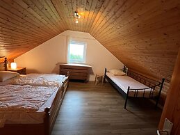 Detached Holiday Home in Sauerland near Winterberg with Terrace & Gard