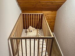 Detached Holiday Home in Sauerland near Winterberg with Terrace & Gard