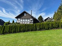 Detached Holiday Home in Sauerland near Winterberg with Terrace & Gard