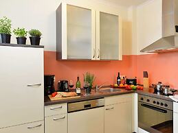 Apartment in Mtsrz With Garden