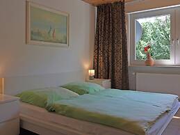 Cozy House with Terrace & Fireplace near Winterberg