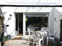 Cozy House with Terrace & Fireplace near Winterberg