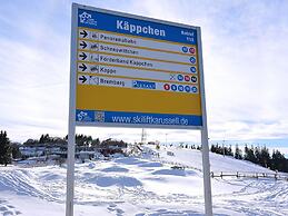 Cozy House with Terrace & Fireplace near Winterberg