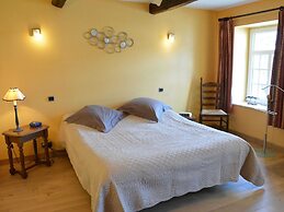 Stylish Holiday Home in Han-sur-lesse With Terrace