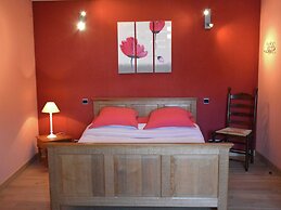 Stylish Holiday Home in Han-sur-lesse With Terrace
