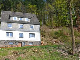 Lovely Group House near Winterberg with Private Sauna, Garden, & Terra