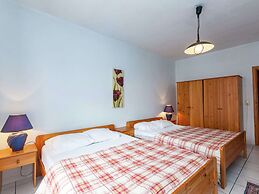 Holiday Home in Bastogne With Garden