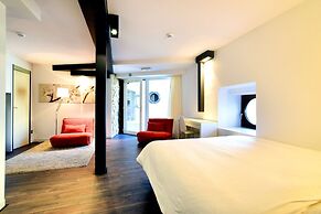 Chic Mansion in Robertville