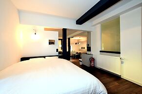 Chic Mansion in Robertville