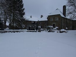 Chic Mansion in Robertville