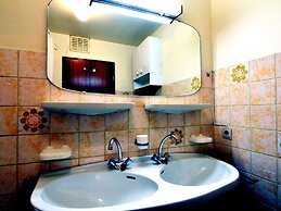 Inviting Chalet in the Woods in Ovifat