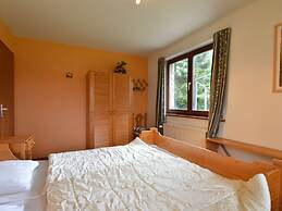 Inviting Chalet in the Woods in Ovifat