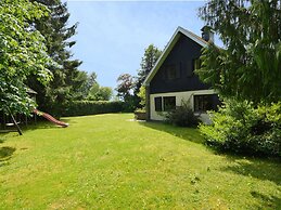 Inviting Chalet in the Woods in Ovifat