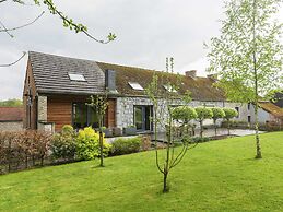 Renovated Farmhouse With Terrace and Garden