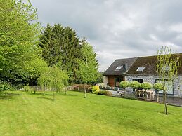 Renovated Farmhouse With Terrace and Garden