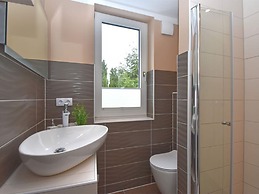 Apartment With Private Terrace