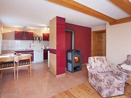 Quaint Holiday Home in Güntersberge near Lake