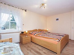 Quaint Holiday Home in Güntersberge near Lake