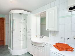 Quaint Holiday Home in Güntersberge near Lake