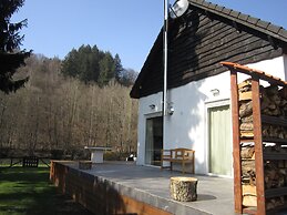 Cosy Holiday Home With Garden