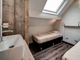 Cosy Holiday Home With Garden