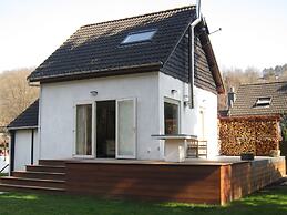 Cosy Holiday Home With Garden