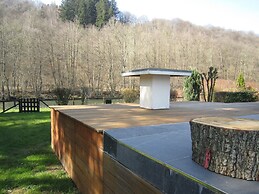 Cosy Holiday Home With Garden