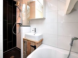 Cosy Holiday Home With Garden