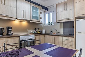 Comfy Central Square Gem with Terrace