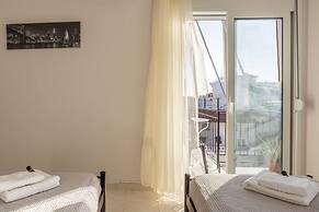 Comfy Central Square Gem with Terrace