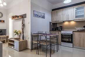 Comfy Central Square Gem with Terrace