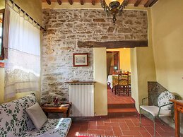Belvilla by OYO Farmhouse With Stables, Horses