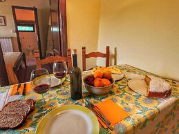 Belvilla by OYO Farmhouse With Stables, Horses
