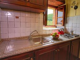 Belvilla by OYO Farmhouse With Stables, Horses