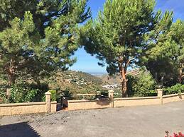 Independent Villa With Private Pool on an Estate in Sayalonga Costa de