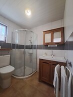 Cozy Cottage Retreat in Vezac