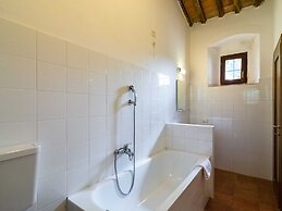 Belvilla by OYO Casa Luna