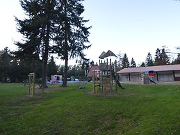 Nice Chalet in Wooded Location