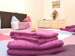 Cosy Apartment With in Pirna With Private Terrace