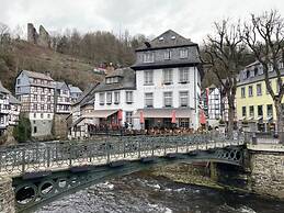 Cozy Apartment near Monschau & Eifel National Park