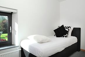 Holiday Home in Epen With Garden & BBQ