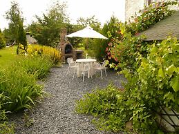 Beautiful and Authentic Cottage