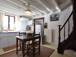 Beautiful and Authentic Cottage