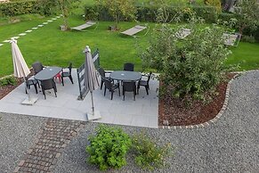 Apartment With Private Terrace