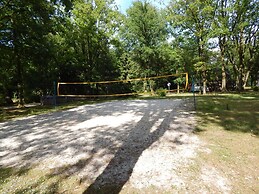 Detached Bungalow With Lovely Covered Terrace