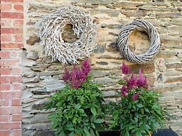 Tastefully Furnished Holiday Residence Located in the Heart of the Ard