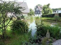 Apartment With Private Garden in Brachthausen